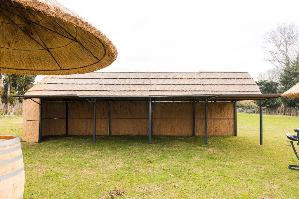 016 - DEURRIEU Garage Combe Maillane Photo Manade.webp