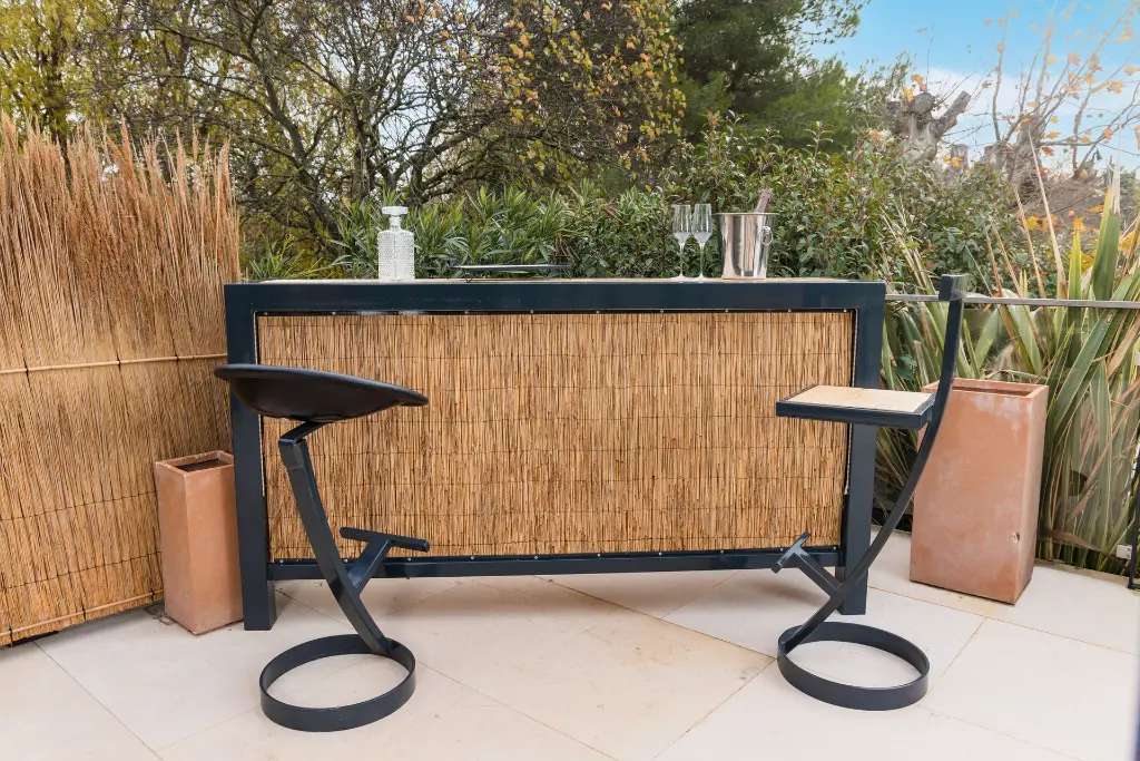 016 bis - DEURRIEU Garage Combe Maillane Photo Villa.webp