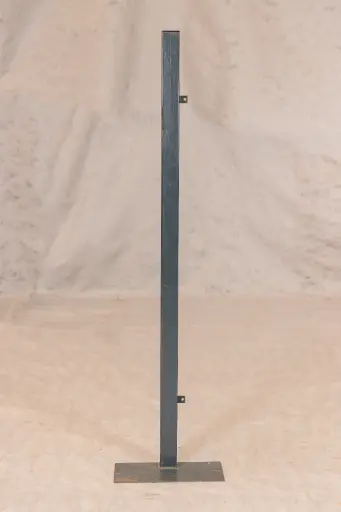 POTEAU de CLOTURE 80 x 80, AVEC PLATINE OU A SCELLER