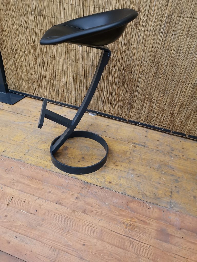 TABOURET METAL ASSISE "CUVETTE"